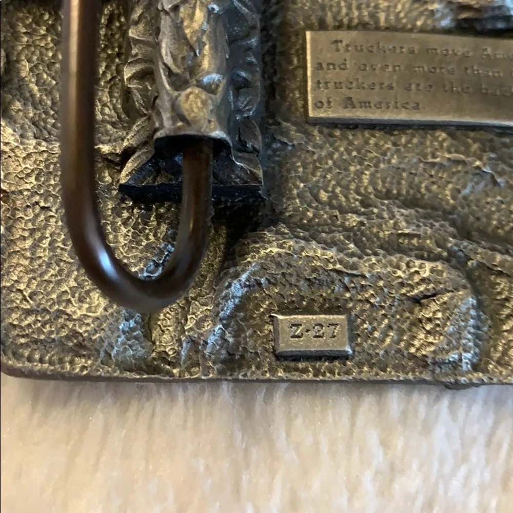 Vintage 1983 Siskiyou Buckle Company- “Truckers..”
